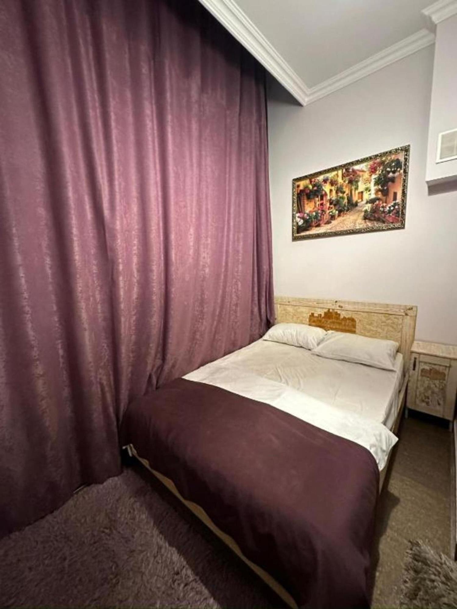 Hotel & Apartments California Yerevan Exterior photo